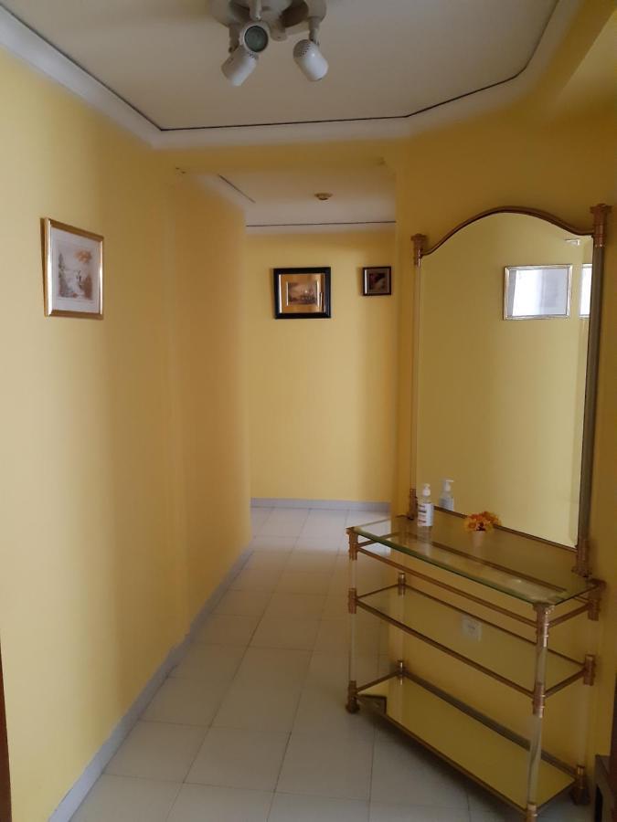 La Rose Apartment กันดิอา ภายนอก รูปภาพ